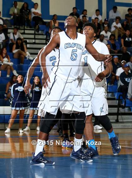 Thumbnail 3 in La Mirada vs. Compton (CIF SoCal Regional D2 Playoff) photogallery.
