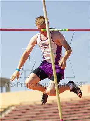 Thumbnail 1 in CIF SJS D1 Championships (Boys Pole Vault) photogallery.