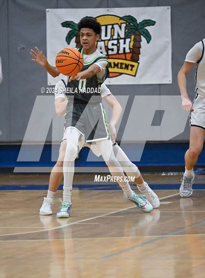Thumbnail 3 in Green Level vs Calvary Christian (Sun Bash Tampa) photogallery.