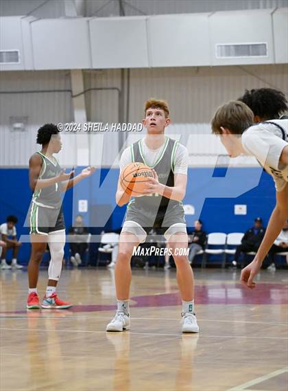 Thumbnail 3 in Green Level vs Calvary Christian (Sun Bash Tampa) photogallery.