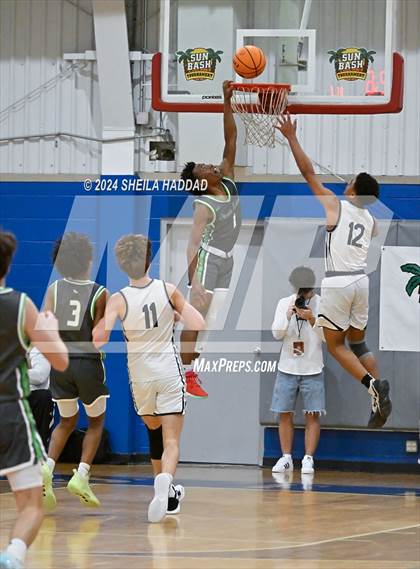 Thumbnail 1 in Green Level vs Calvary Christian (Sun Bash Tampa) photogallery.