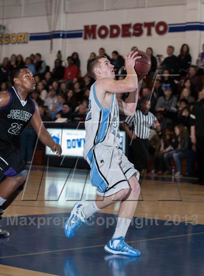 Thumbnail 3 in Downey @ Johansen photogallery.