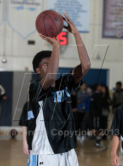 Thumbnail 2 in Downey @ Johansen photogallery.