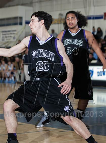 Thumbnail 2 in Downey @ Johansen photogallery.