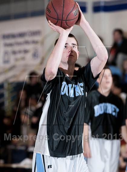 Thumbnail 1 in Downey @ Johansen photogallery.