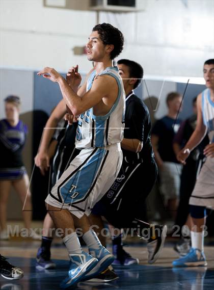 Thumbnail 3 in Downey @ Johansen photogallery.