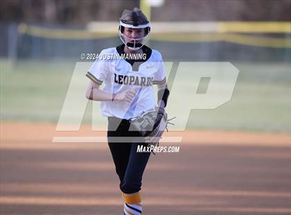 Thumbnail 1 in De Queen @ Arkadelphia photogallery.