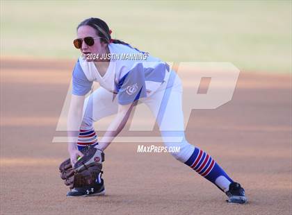 Thumbnail 3 in De Queen @ Arkadelphia photogallery.