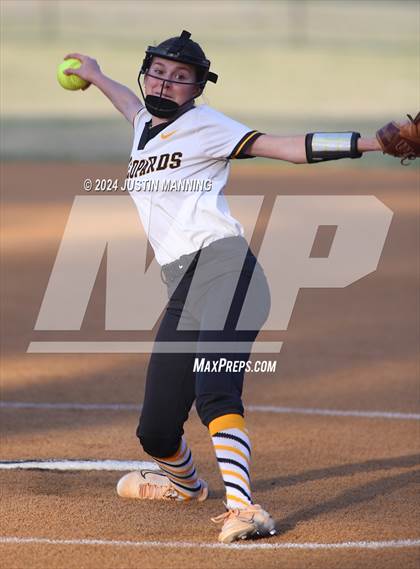 Thumbnail 3 in De Queen @ Arkadelphia photogallery.