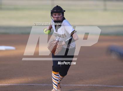 Thumbnail 1 in De Queen @ Arkadelphia photogallery.