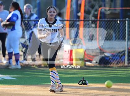 Thumbnail 1 in De Queen @ Arkadelphia photogallery.