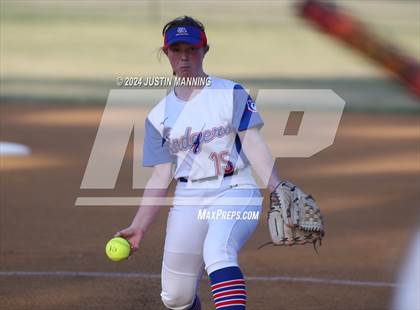 Thumbnail 1 in De Queen @ Arkadelphia photogallery.