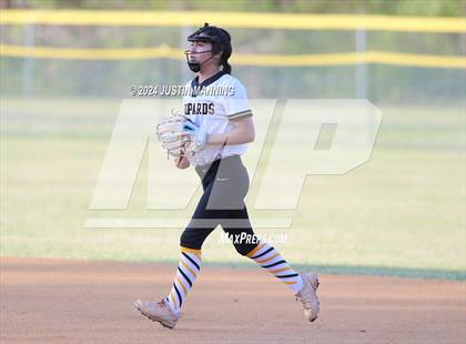 Thumbnail 2 in De Queen @ Arkadelphia photogallery.