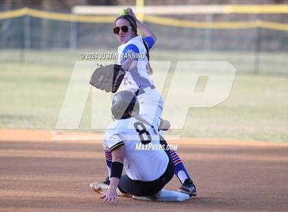 Thumbnail 1 in De Queen @ Arkadelphia photogallery.