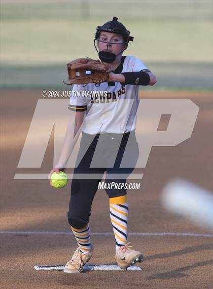 Thumbnail 1 in De Queen @ Arkadelphia photogallery.
