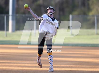 Thumbnail 3 in De Queen @ Arkadelphia photogallery.