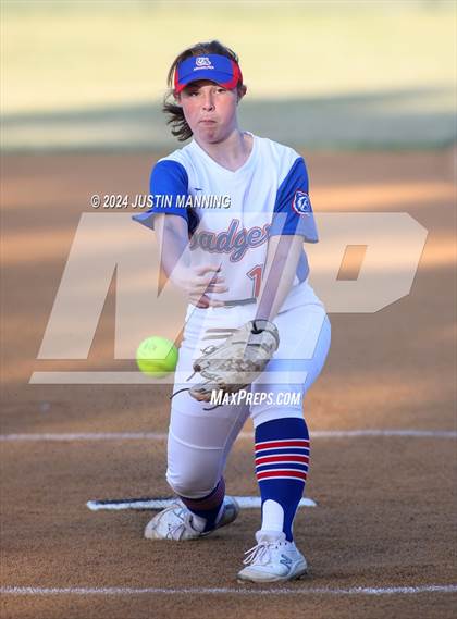 Thumbnail 3 in De Queen @ Arkadelphia photogallery.