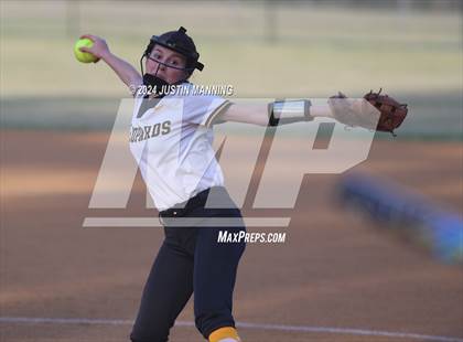 Thumbnail 2 in De Queen @ Arkadelphia photogallery.
