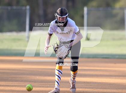 Thumbnail 2 in De Queen @ Arkadelphia photogallery.
