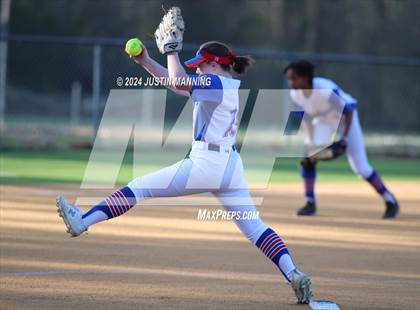 Thumbnail 2 in De Queen @ Arkadelphia photogallery.