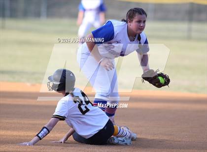 Thumbnail 1 in De Queen @ Arkadelphia photogallery.