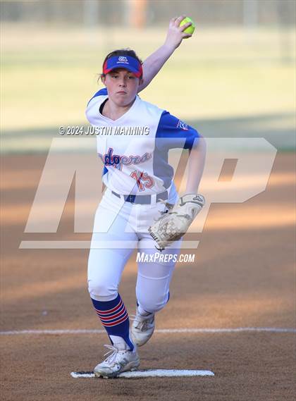 Thumbnail 2 in De Queen @ Arkadelphia photogallery.