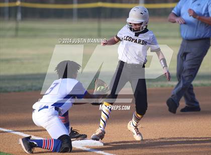 Thumbnail 3 in De Queen @ Arkadelphia photogallery.
