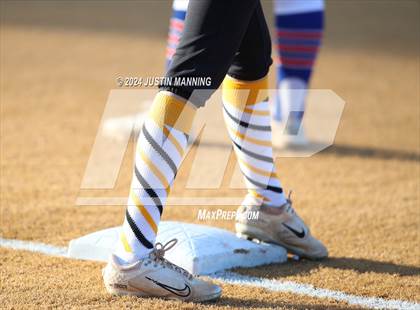 Thumbnail 2 in De Queen @ Arkadelphia photogallery.