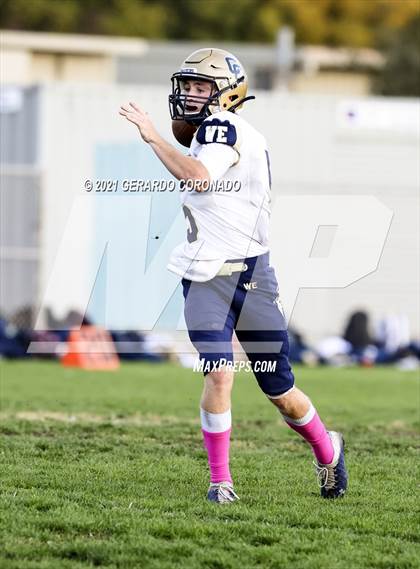 Thumbnail 2 in East Union vs. Central Catholic photogallery.