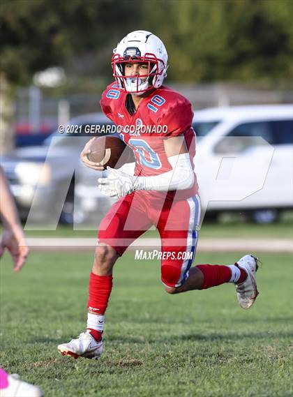 Thumbnail 1 in East Union vs. Central Catholic photogallery.