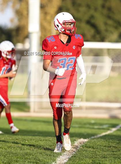 Thumbnail 3 in East Union vs. Central Catholic photogallery.