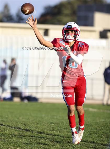 Thumbnail 3 in East Union vs. Central Catholic photogallery.