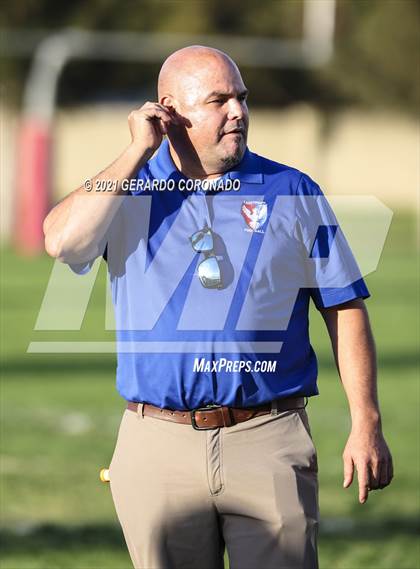 Thumbnail 1 in East Union vs. Central Catholic photogallery.