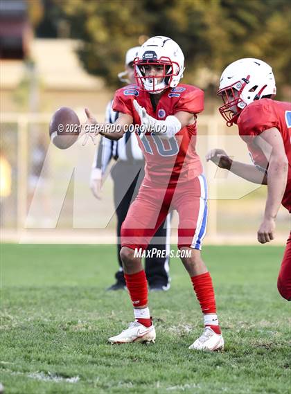 Thumbnail 3 in East Union vs. Central Catholic photogallery.