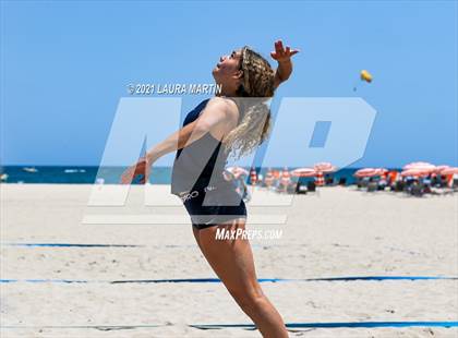 Thumbnail 2 in Broward Beach Volleyball Regionals photogallery.