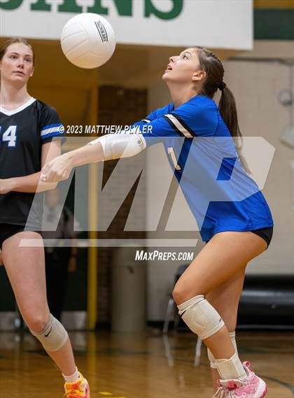 Thumbnail 3 in Clayton @ Laney photogallery.
