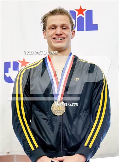 Thumbnail 2 in UIL 4A State Varsity Swim & Dive Finals photogallery.