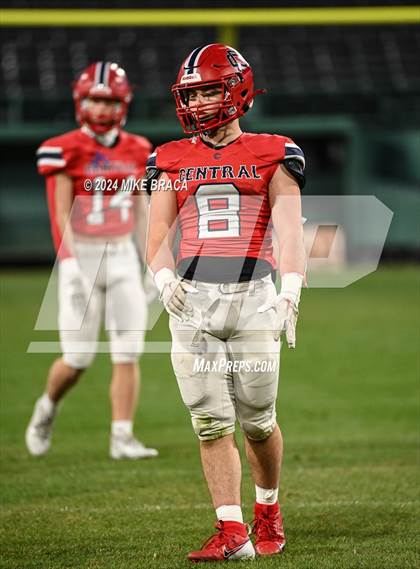 Thumbnail 2 in Central Catholic vs Lawrence (High School Football at Fenway Park) photogallery.