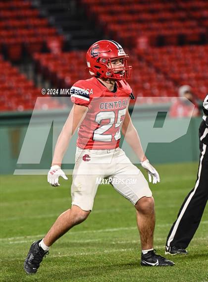 Thumbnail 2 in Central Catholic vs Lawrence (High School Football at Fenway Park) photogallery.