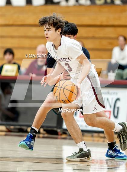 Thumbnail 3 in Sheldon vs Whitney (Turkey Toss-Up Championship) photogallery.
