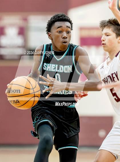 Thumbnail 3 in Sheldon vs Whitney (Turkey Toss-Up Championship) photogallery.
