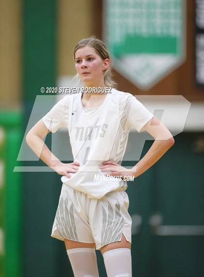 Thumbnail 3 in Regis Jesuit vs. Miramonte (MLK Showcase) photogallery.