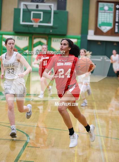 Thumbnail 2 in Regis Jesuit vs. Miramonte (MLK Showcase) photogallery.