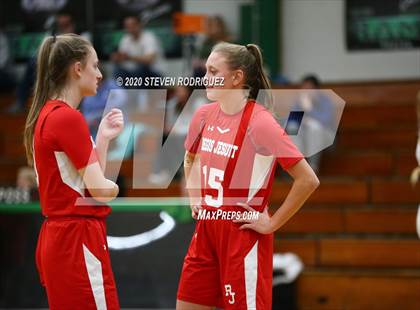 Thumbnail 2 in Regis Jesuit vs. Miramonte (MLK Showcase) photogallery.