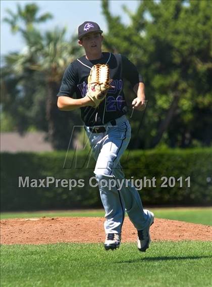 Thumbnail 1 in Vista del Lago @ JSerra Catholic photogallery.