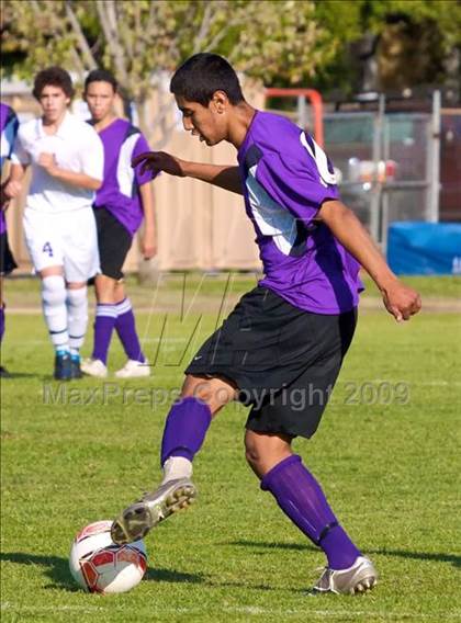 Thumbnail 1 in Cristo Rey @ Sacramento photogallery.