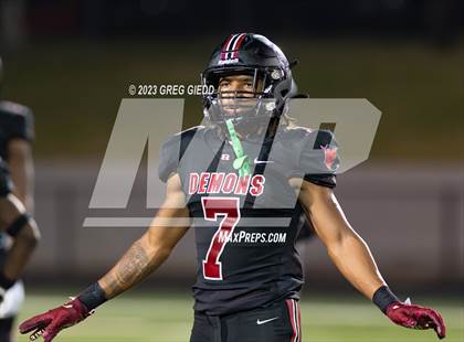 Thumbnail 2 in Ware County vs. Warner Robins (GHSA 5A Round 2) photogallery.