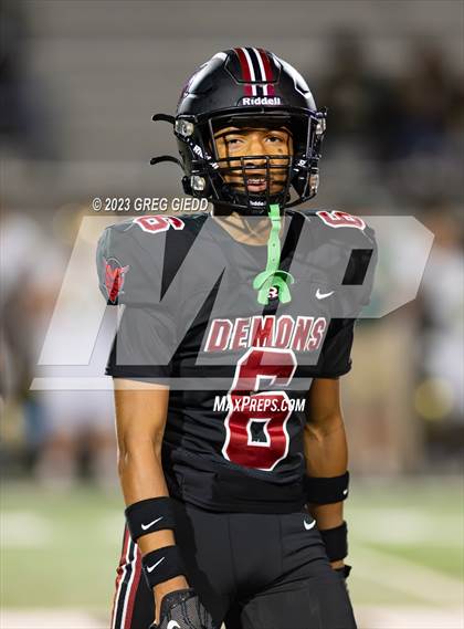 Thumbnail 1 in Ware County vs. Warner Robins (GHSA 5A Round 2) photogallery.
