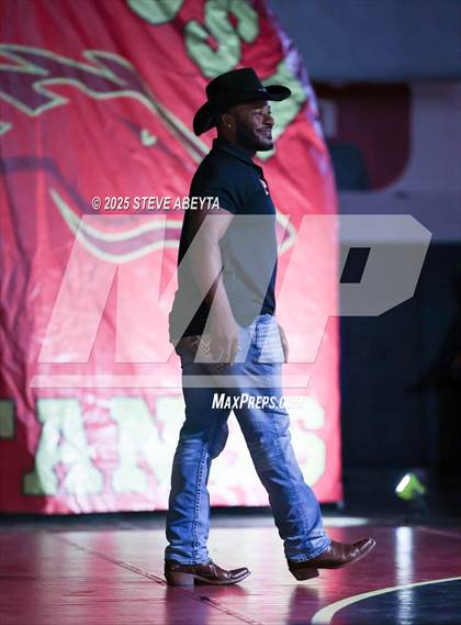 Thumbnail 3 in Regis Jesuit @ Ponderosa photogallery.