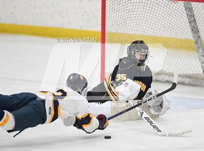 Thumbnail 1 in Barrington (RI) @ Simsbury photogallery.